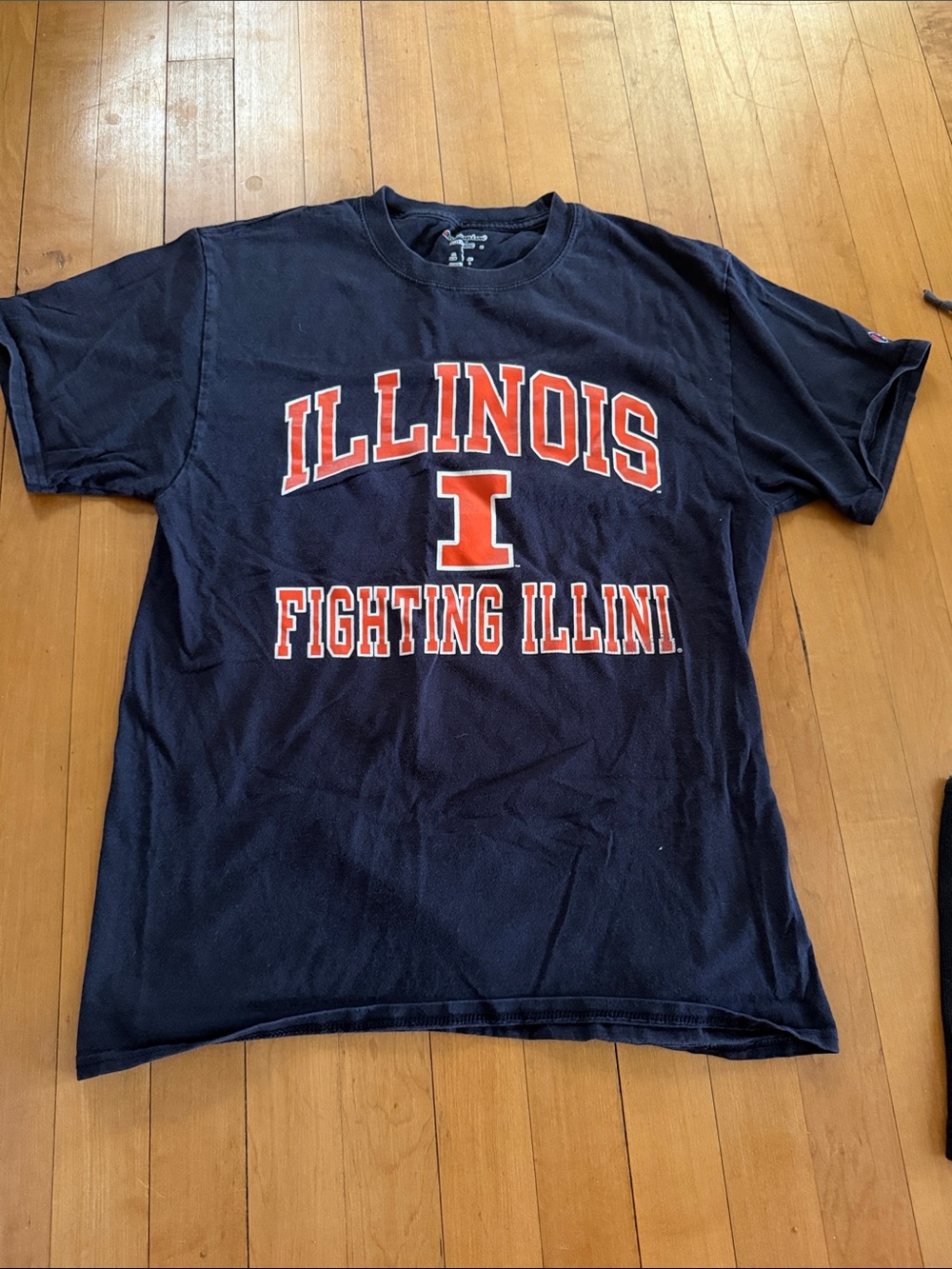 Champion Navy Blue Illinois Fighting Illini Short Sleeve Tee